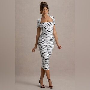 Club L London PAXOS
White Polka Dot Ruched Short-Sleeve Midi Dress